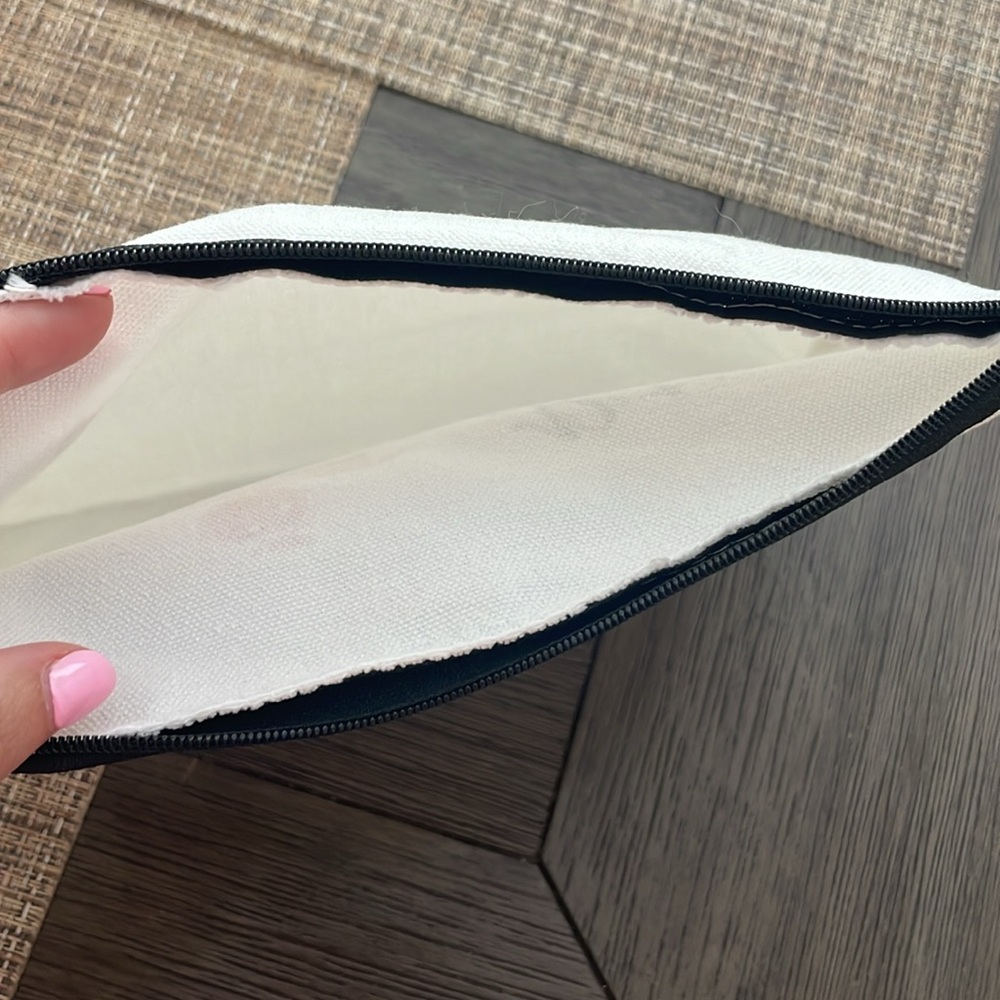 Pouch - Picture 2 of 4